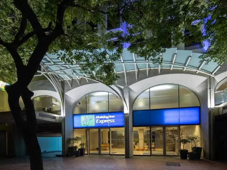 HOLIDAY INN CAPE TOWN