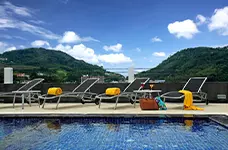 ASHLEE HUB ASHLEE HUB