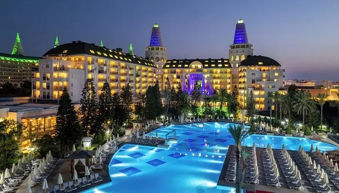 DELPHIN DIVA PREMIERE DELPHIN DIVA PREMIERE