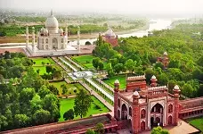 COURTYARD BY MARRIOTT or HOLIDAY INN AGRA COURTYARD BY MARRIOTT or HOLIDAY INN AGRA