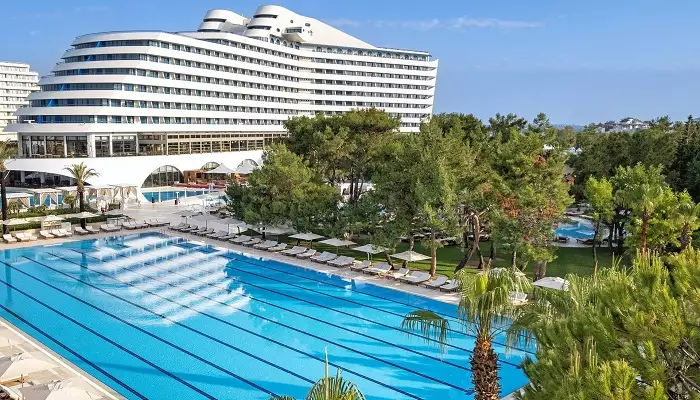 TITANIC DELUXE LARA TITANIC DELUXE LARA