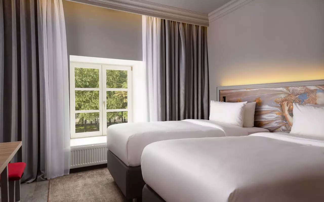 HOLIDAY INN SADOVAYA THEATRE SQUARE