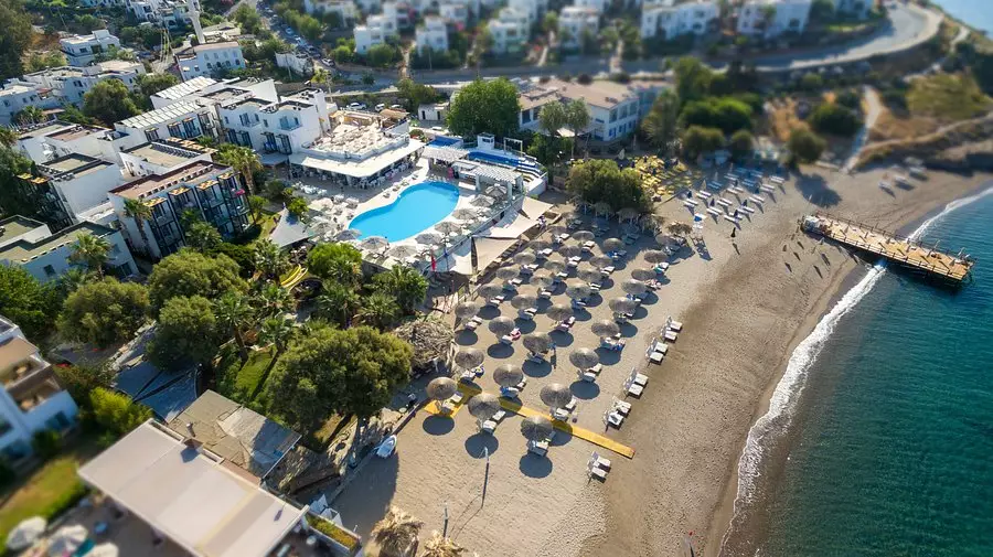 CHARM BEACH CHARM BEACH