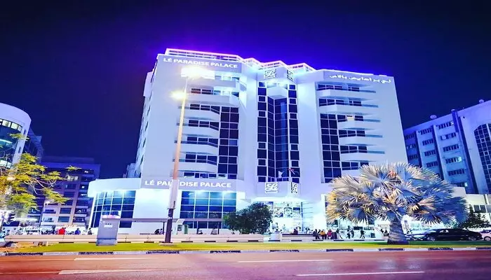 هتل لی پارادایس پالاس هتل لی پارادایس پالاس
