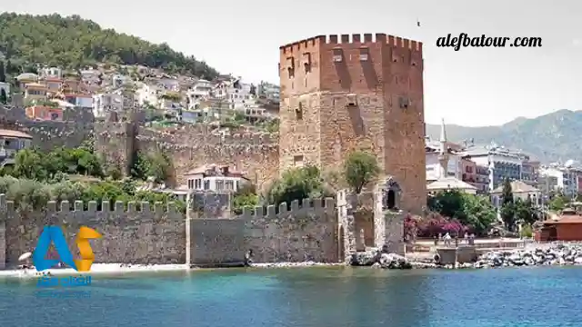 برج قرمز آلانیا