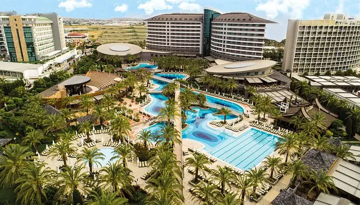 ROYAL WINGS LARA ROYAL WINGS LARA